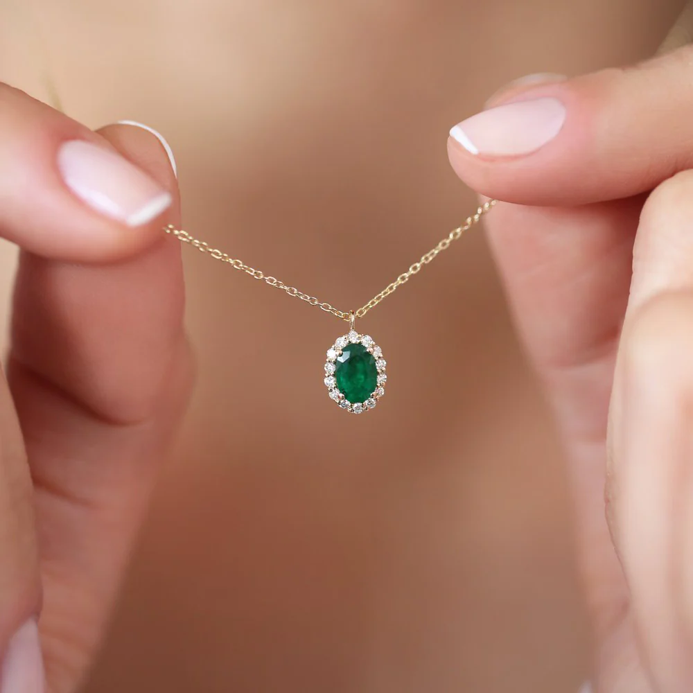 400548_21ecaf0a2a834223b89271af0a00172fmv2.webp 925 Silver Emerald & Diamond Necklace - Image 1