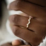 925 Sterling Silver En Pointe Band - Image 4