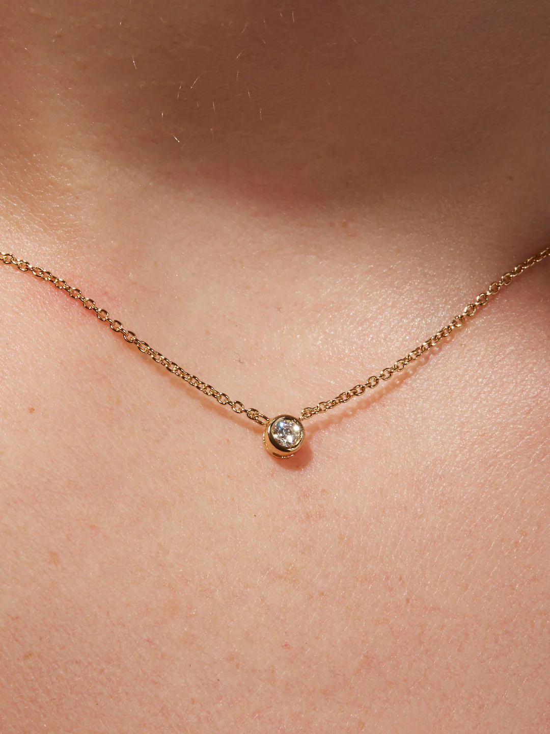 400548_4e77eb7aae1941698d7987907fd0d867mv2.webp 925 Silvetr Diamond Necklace - Image 1
