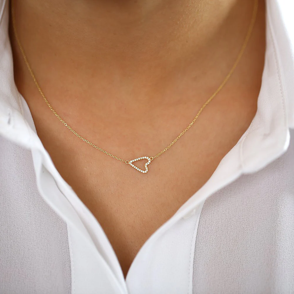 400548_85e986393924483e926787421330d026mv2.webp 925 Silver Diamond Heart Necklace - Image 1