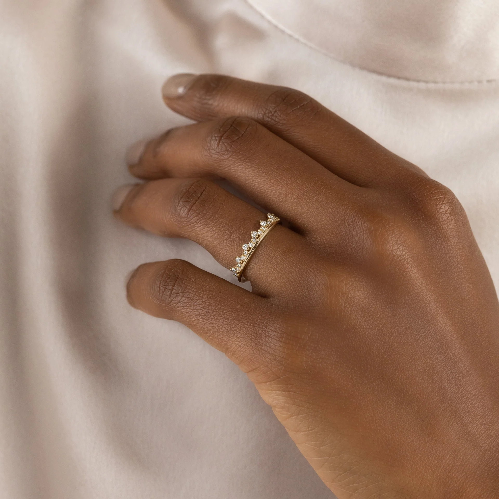 400548_90692bd6ca774a6fa8a3b48ee1752d68mv2.webp 925 Silver Diamond Coronet Band - Image 1