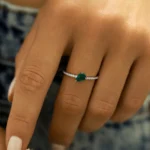 925 Silver 1Ct Emerald Stone Engagement Ring