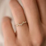 925 Sterling Silver En Pointe Band