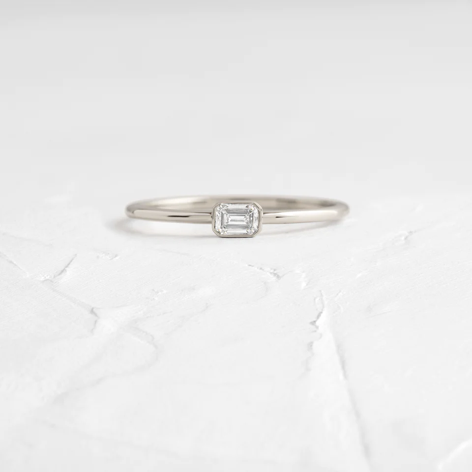 400548_da9924a8d8bb42c3a1688558ce8c3b7bmv2.webp 925 Sterling Silver Bezel Stacking Ring - Image 1