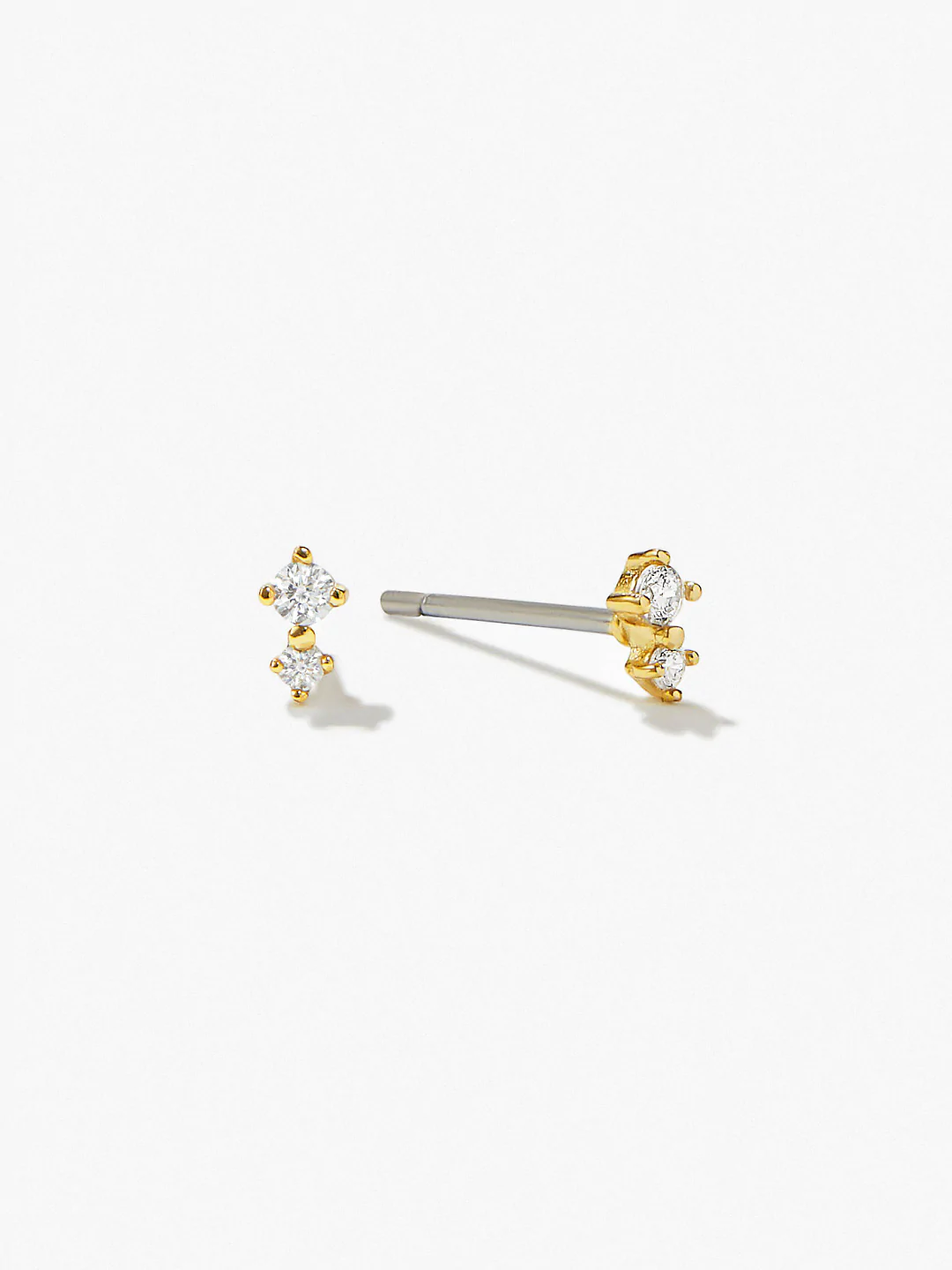 400548_e06384c6b19442a69e5d5c5eaebe4b37mv2.webp 925 Silver Debbie Studs - Image 1