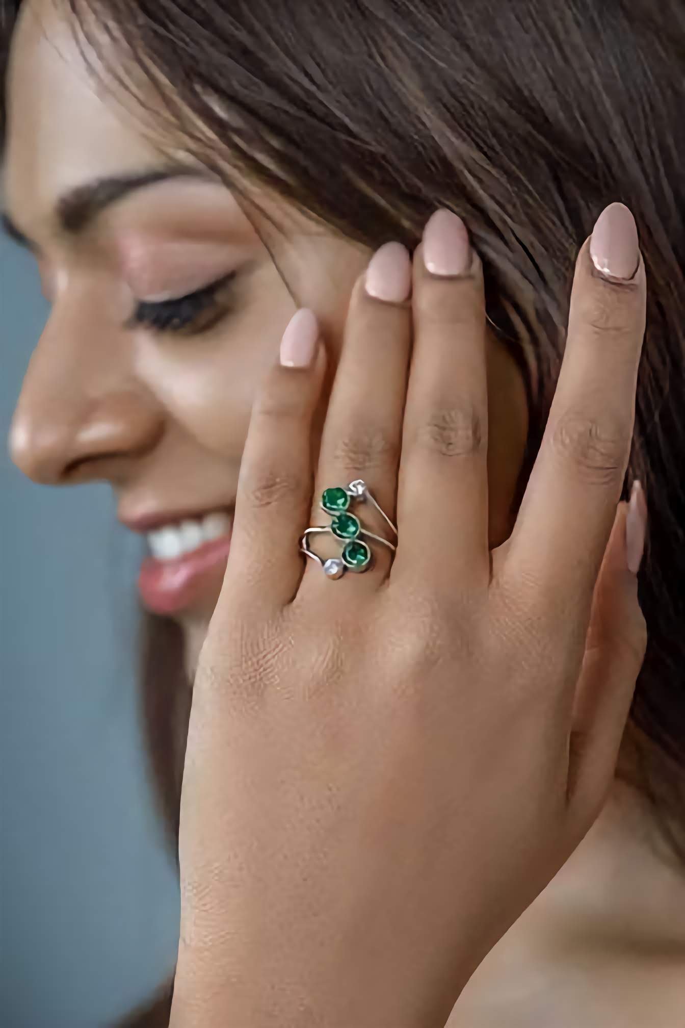 Swarish-Jewels-925-Sterling-Silver-Emerald-Ring-edited-2.jpg 925 Sterling Emerald Ring - Image 1