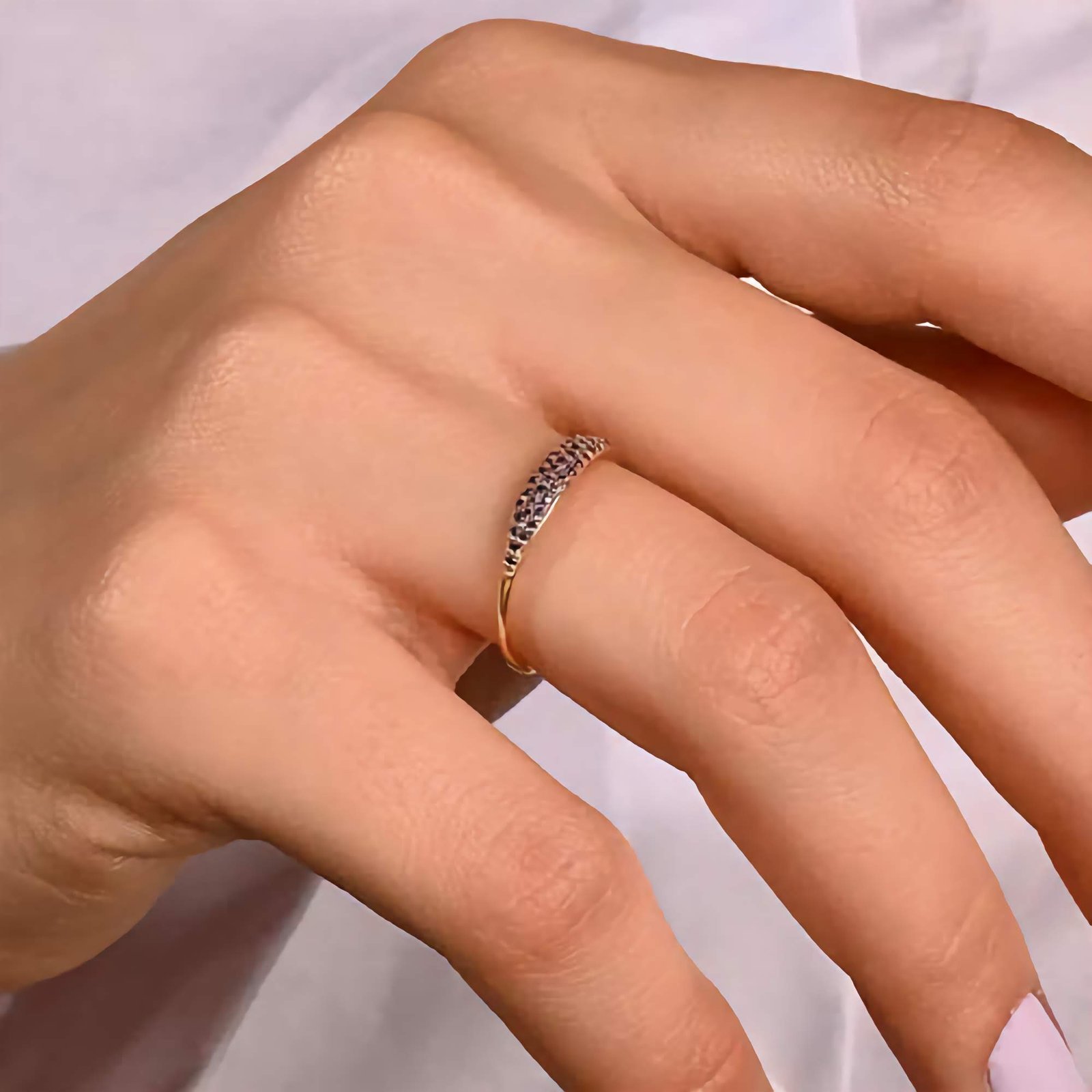 925 Silver Amethyst Minimalist Sparkle Ring - Image 1