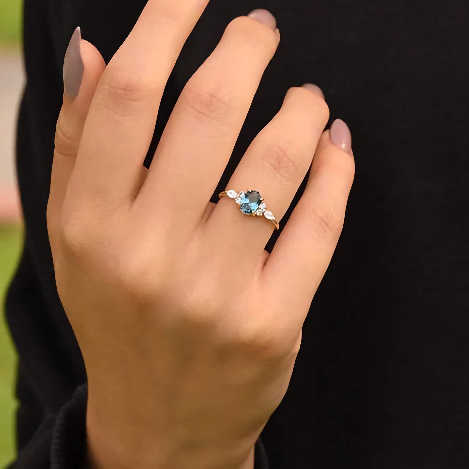 925 Silver Oval Sapphire Engagement Ring - Image 4