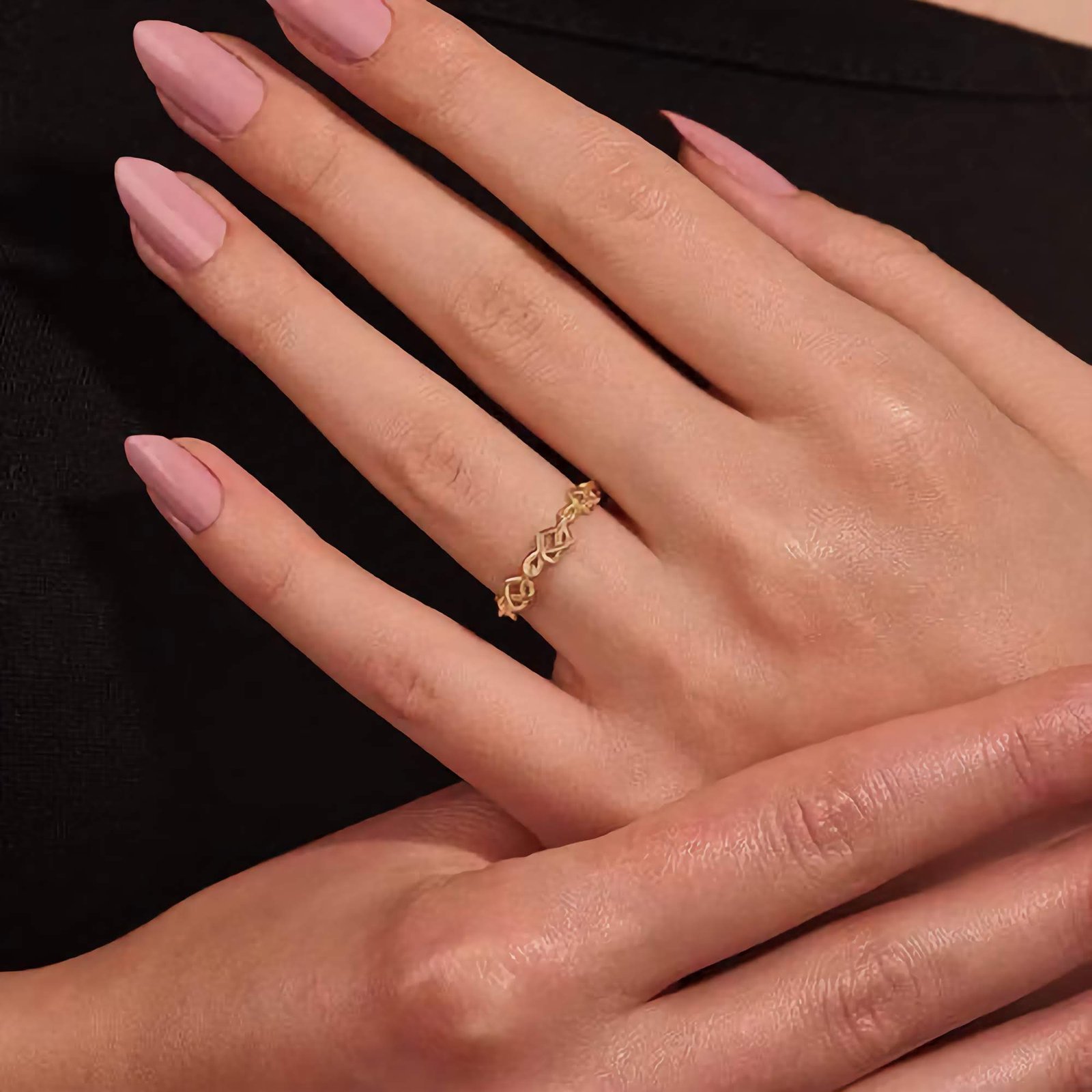 Swarish-Jewels-Twisted-Gold-Wire-Heart-Silver-Ring-_-Love-Knot-Stacking-Ring-_-Pretzel-Heart-Shape-Statement-Ring-_-Minimal-Barbed-Wire-Midi-Ring-edited.jpg 925 Silver Twisted Wire Heart Ring - Image 1