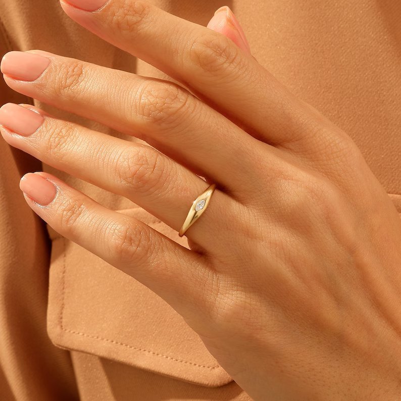 il_794xN.3882840377_j9mc.jpg 925 Silver Marquise Signet Ring - Image 1