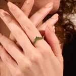 925 Silver Emerald Royal Curve Ring